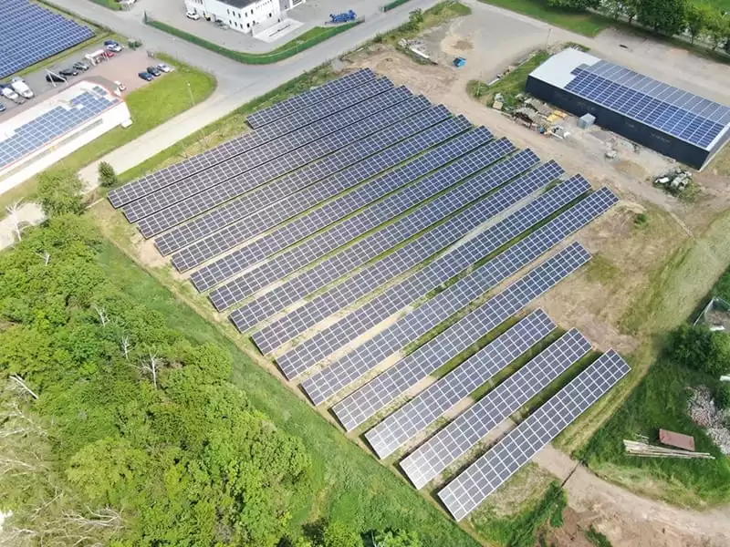 Parc panouri fotovoltaice 750 kWp - Barnstädt Germania (10) Parc panouri fotovoltaice 750 kWp - Barnstädt Germania