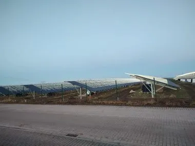 Montaj panouri fotovoltaice la sol, Parc fotovoltaic Atzendorf (9) Montaj panouri fotovoltaice la sol, Parc fotovoltaic Atzendorf