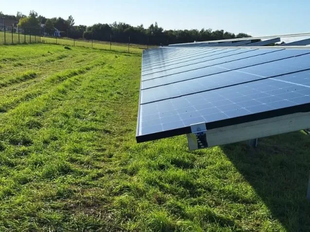 Montaj panouri fotovoltaice la sol, Parc fotovoltaic Steimbke (2) - Copy Montaj panouri fotovoltaice la sol, Parc fotovoltaic Steimbke